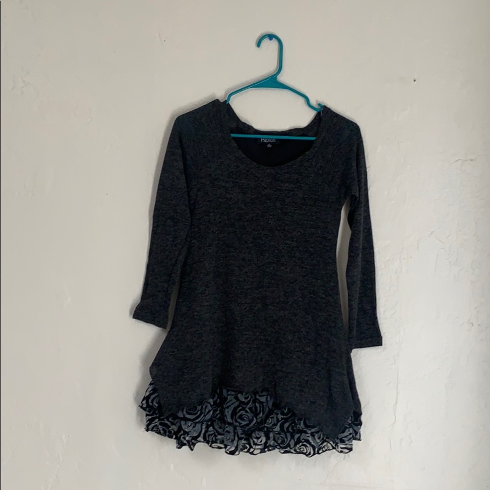 Sweet, frilly sweater/dress🖤